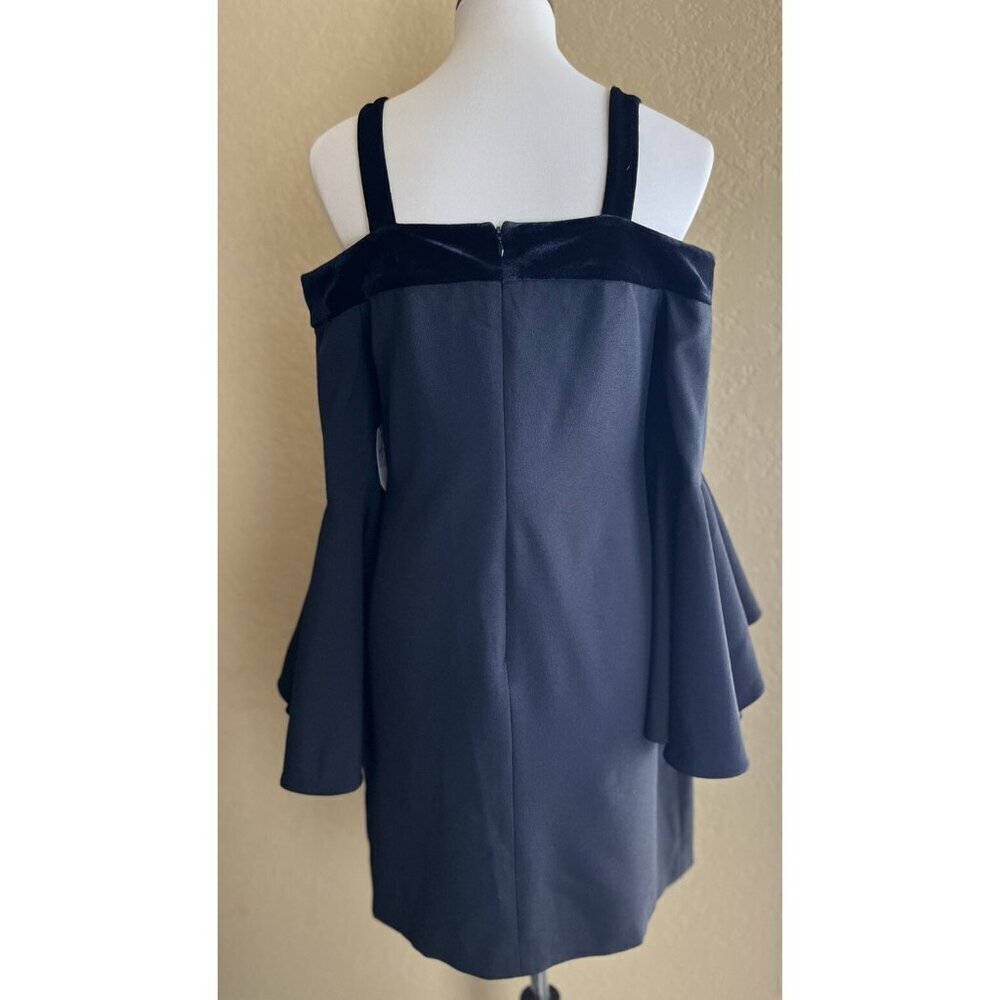 Chelsea28 Women's Bell Sleeve Cold Shoulder Crepe Shift Dress Size 6 - Picture 9 of 12
